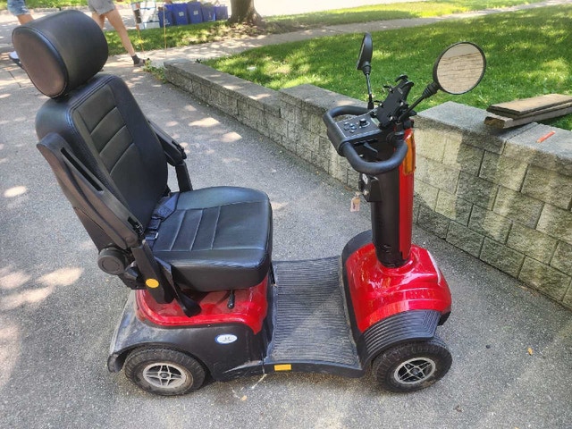 Enduro Mobility Scooter – 4-Wheel, Full Features, Runs great