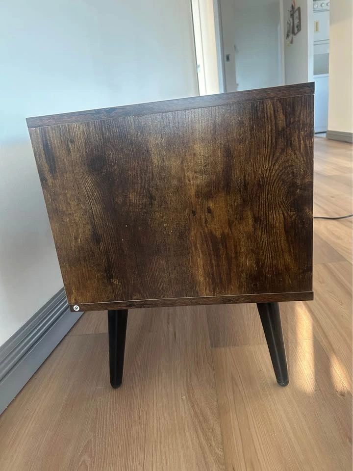 TV Table for Sale - photo 3