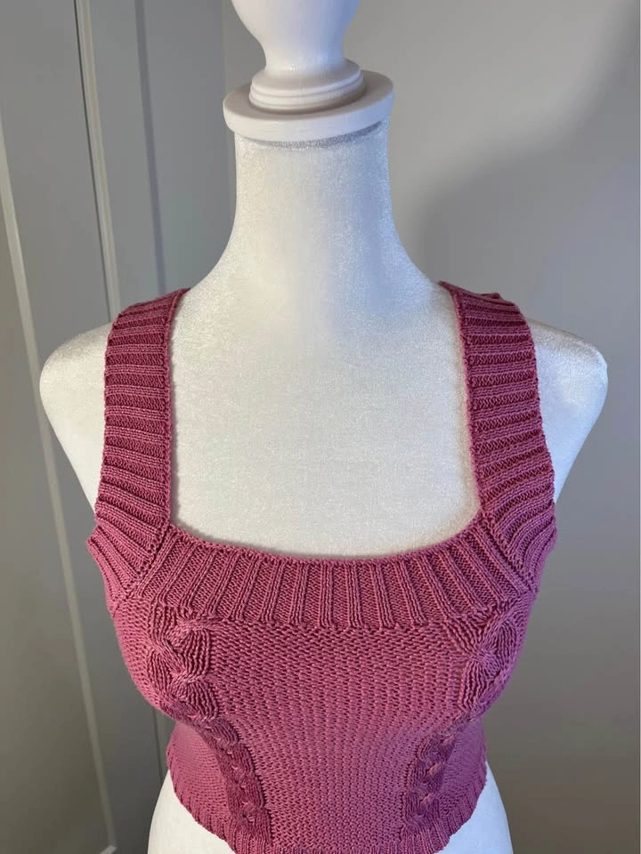 HEARTBREAK Knit Crop Tank Top in Mauve Pink - Size XS - photo 2