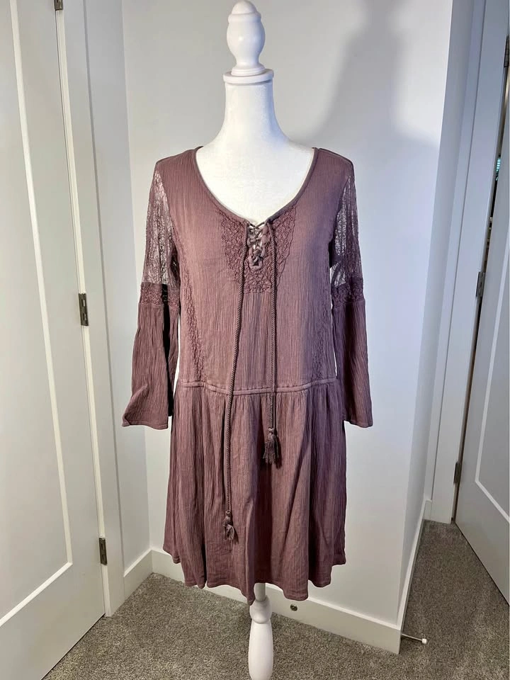 AMERICAN EAGLE Mauve Boho Dress