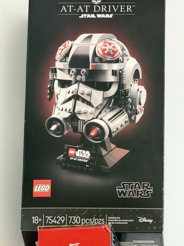 LEGO Star Wars AT-AT Driver Helmet 75429