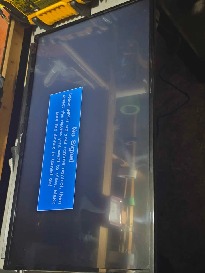 Sharp 32" LED HDTV (LC-32LB480U) – Full HD 1080p - photo 3