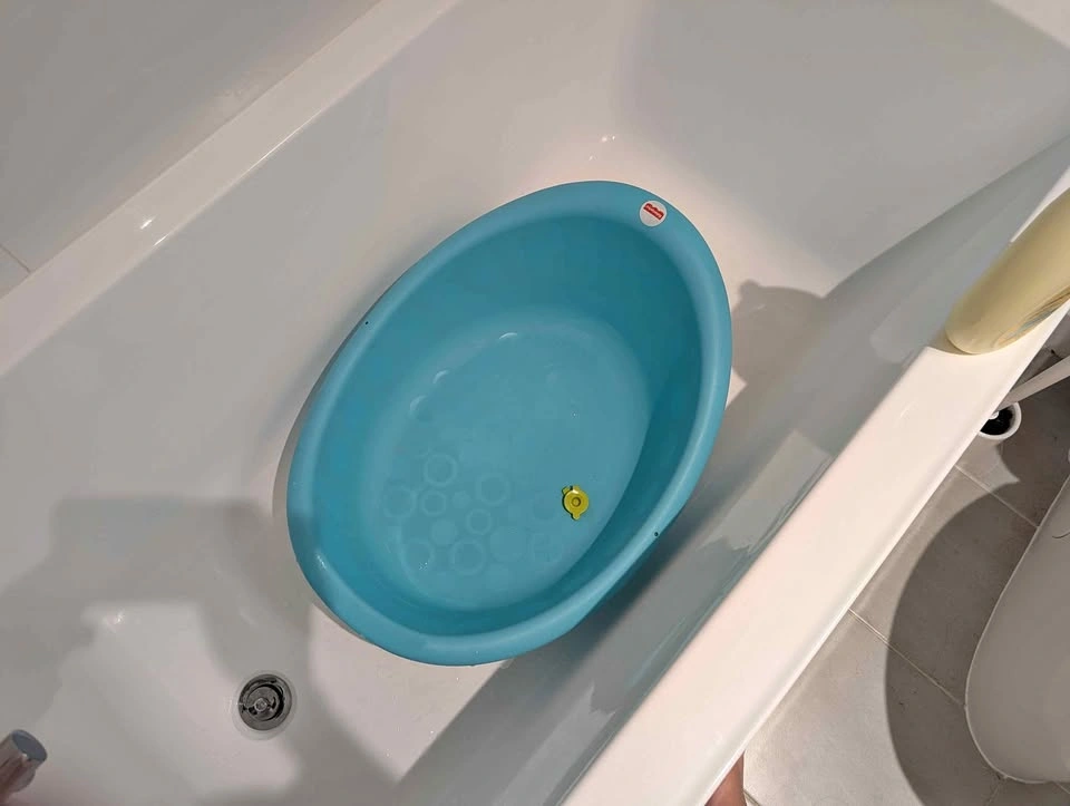 Baby bathtub - Free
