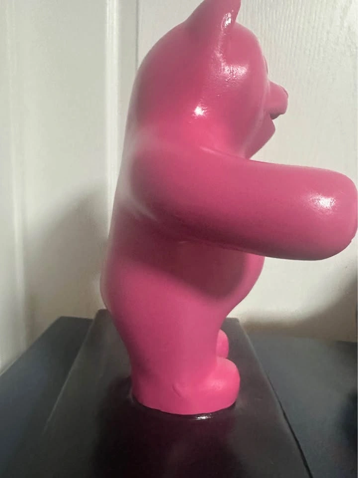 Pink Gummy Bear Statue - photo 2