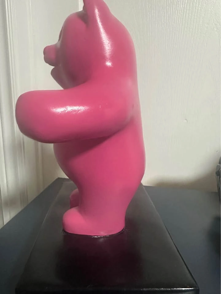 Pink Gummy Bear Statue - photo 4