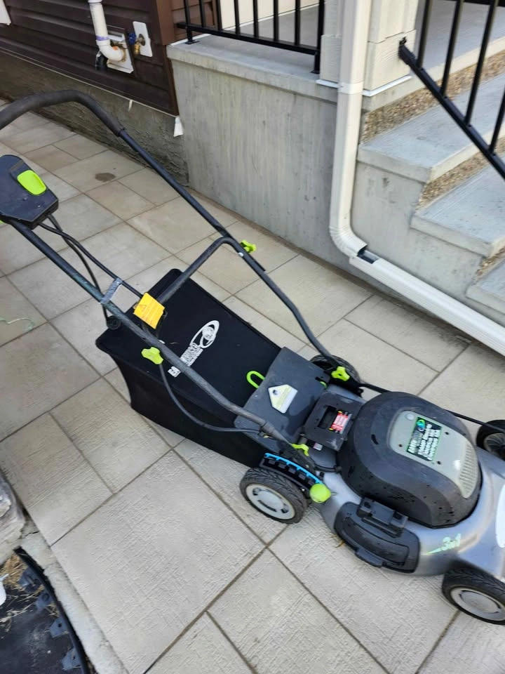 Earthwise 12 Amp Electric Lawn Mower – 3-in-1 with Bag - photo 2