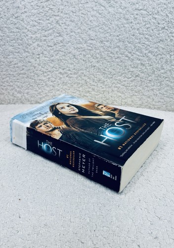 The Host by Stephenie Meyer Paperback Sci-Fi Romance Novel - photo 4