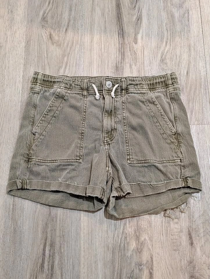 American Eagle Women’s Size 12 Denim Shorts – Distressed Green/G