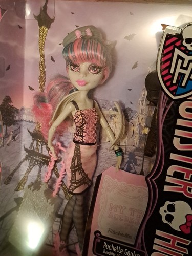 2012 Monster High, Rochelle Goyle, Scaris, City Of Frights, BNIB