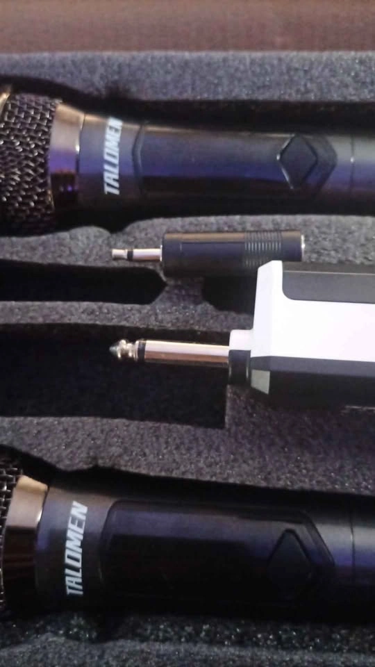 TALOMEN Dual Wireless Microphone System with Receiver - photo 2