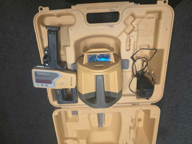 Topcon RL-H3C Rotary Laser Level Kit + Tripod