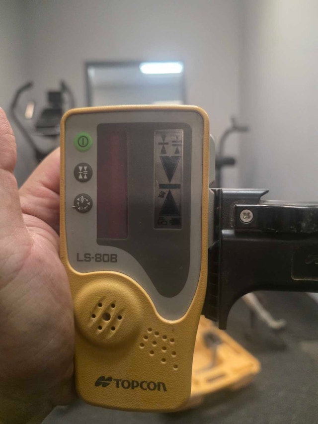 Topcon RL-H3C Rotary Laser Level Kit + Tripod - photo 2