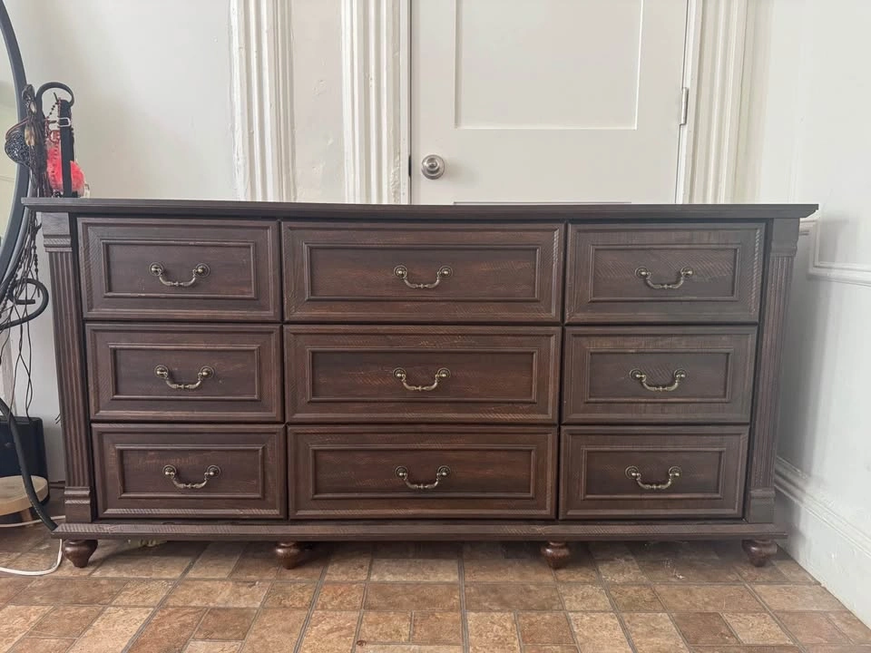 Farmhouse 9 drawer dresser - photo 2