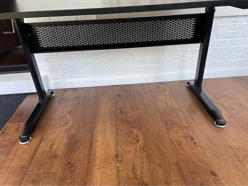 Devaise Adjustable Computer Desk - photo 4