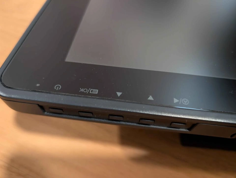 Huion Kamvas 22 - Drawing Tablet - photo 3