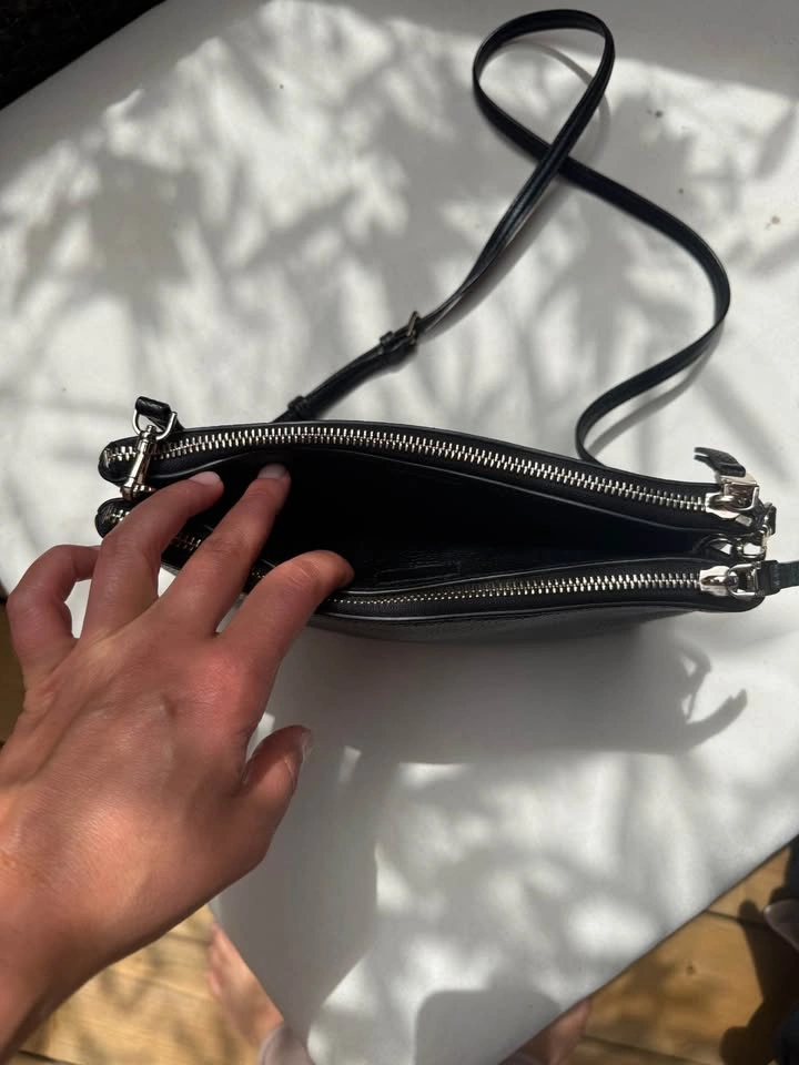 Kate Spade ♠️ Double Zip Pebbled Leather Crossbody Bag Black - photo 4