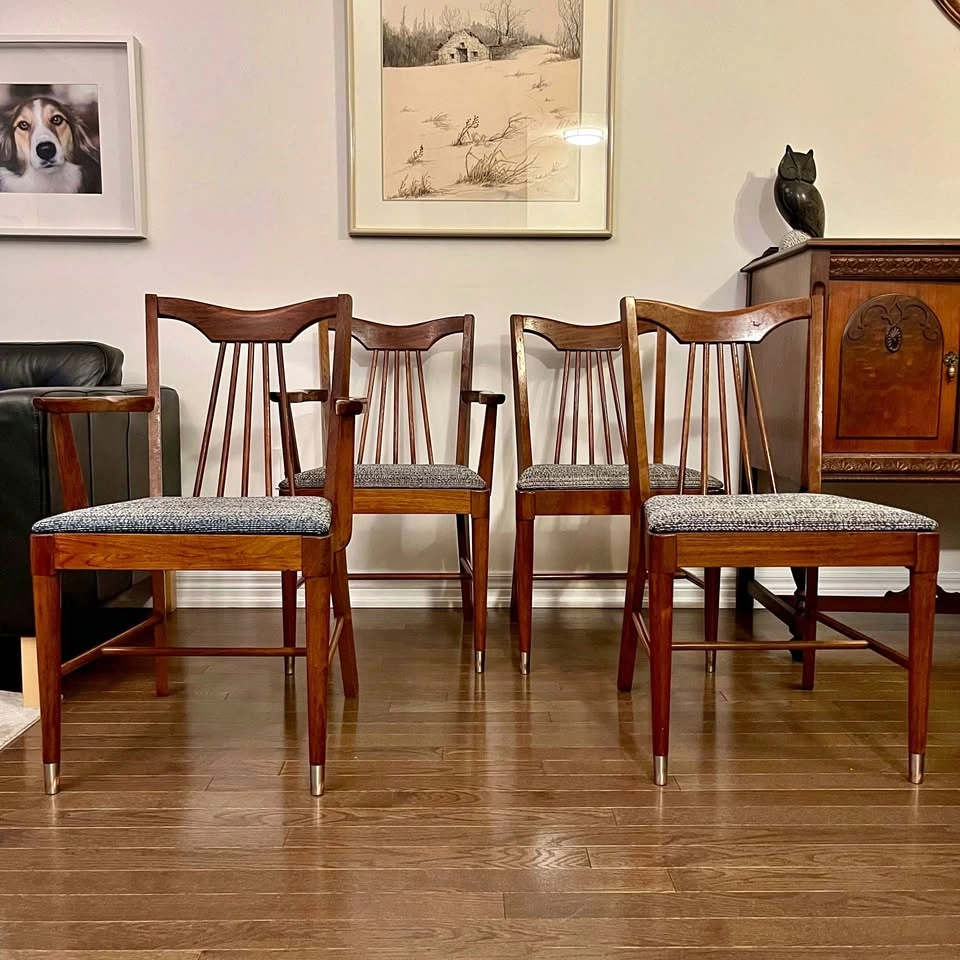 Set of 4 Mid-Century Modern Walnut Dining Chairs (by Krug furnit