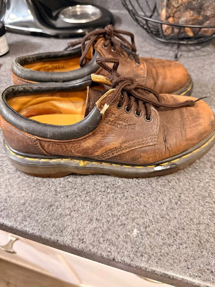 Vintage Made in England Dr. Martens 8053 5-Eye shoes - Brown Lea
