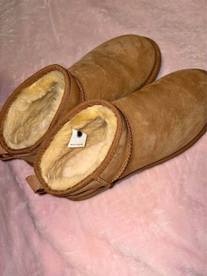 UGG Ultra Mini (Chestnut)