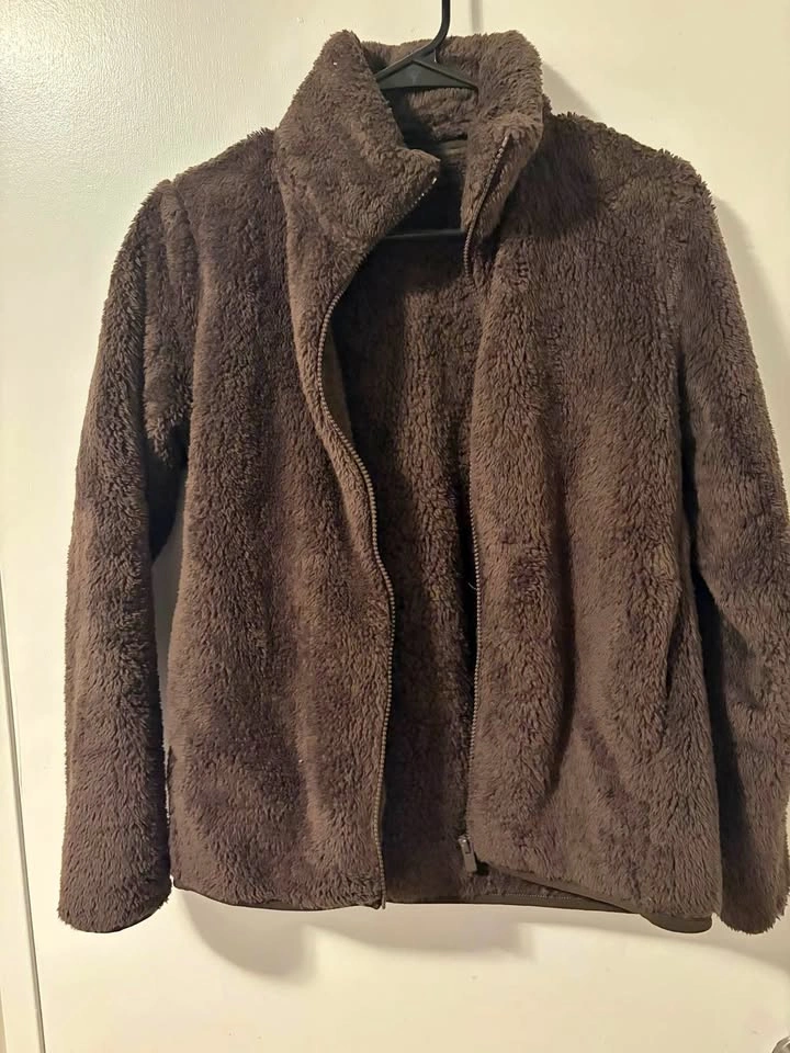 Uniqlo Fluffy Fleece Full Zip Jacket