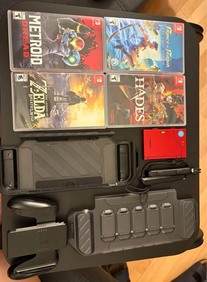 Nintendo Switch OLED (Comprehensive Bundle) - photo 2