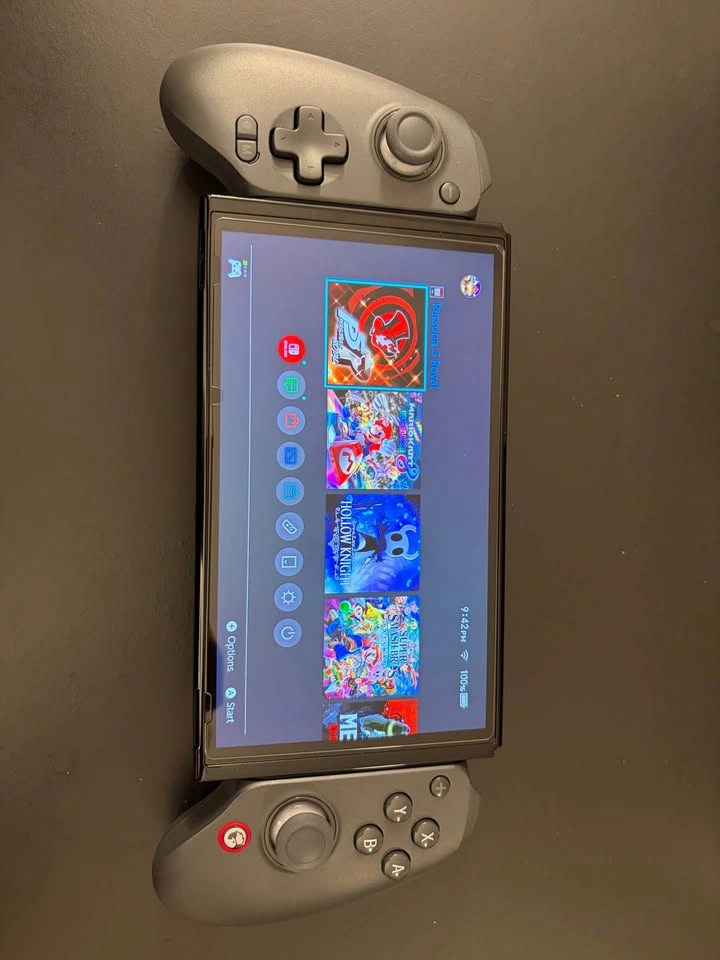 Nintendo Switch OLED (Comprehensive Bundle) - photo 4