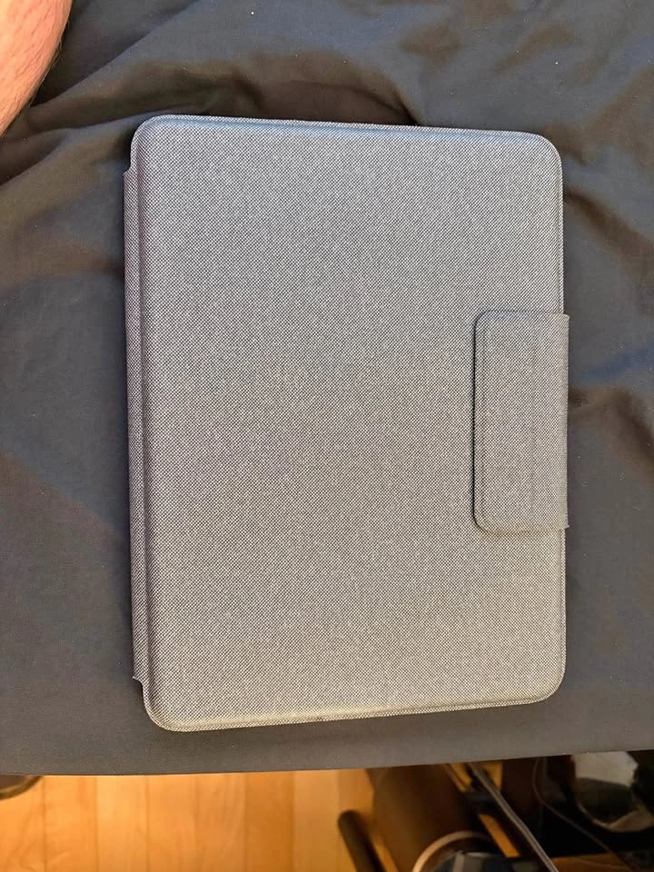 Logitech Folio Touch for iPad Air 11”
