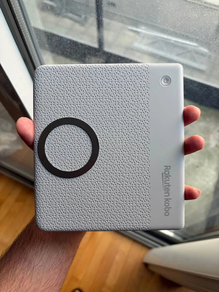 Kobo Libra Colour + Stylus - photo 3