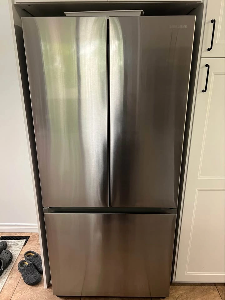Samsung French Door Smart Fridge 33in - photo 2