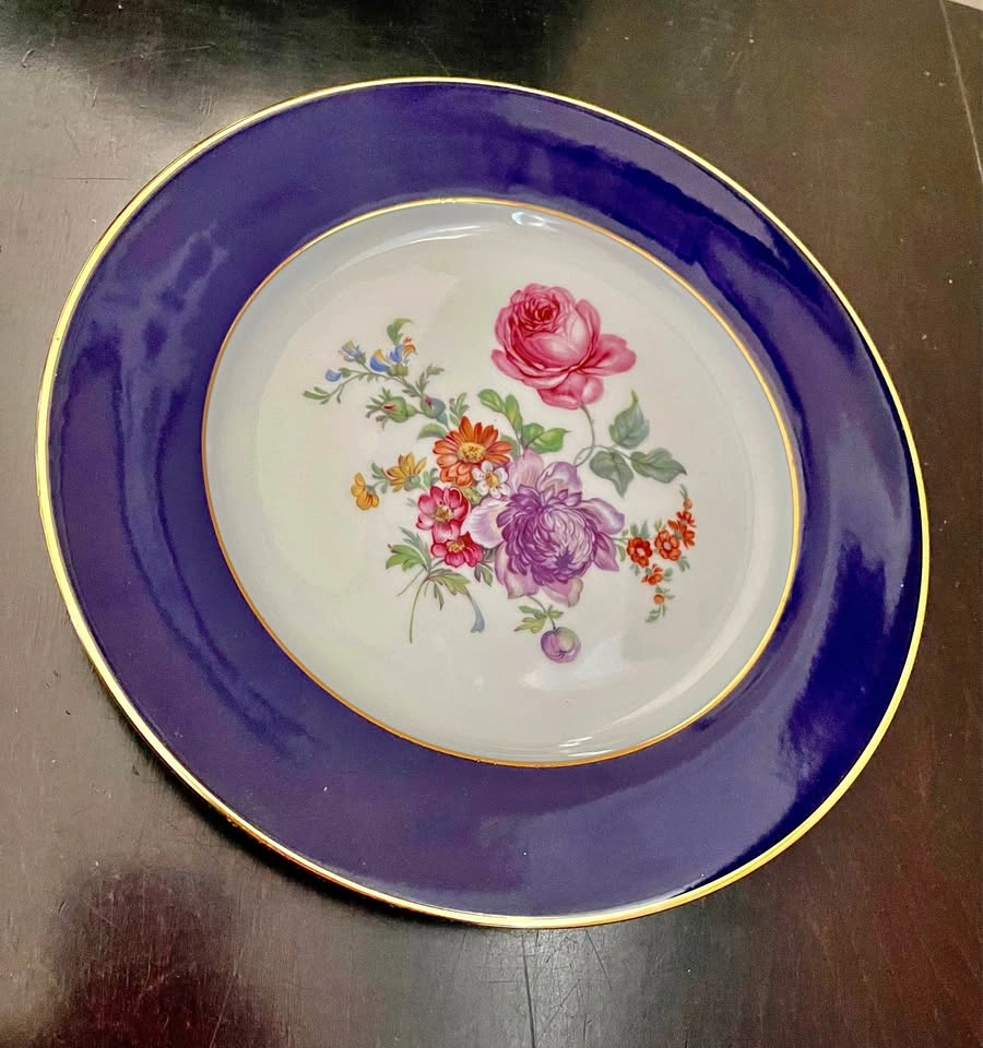 Germany Rosenthal Bavaria Vintage classic rose dinner plate