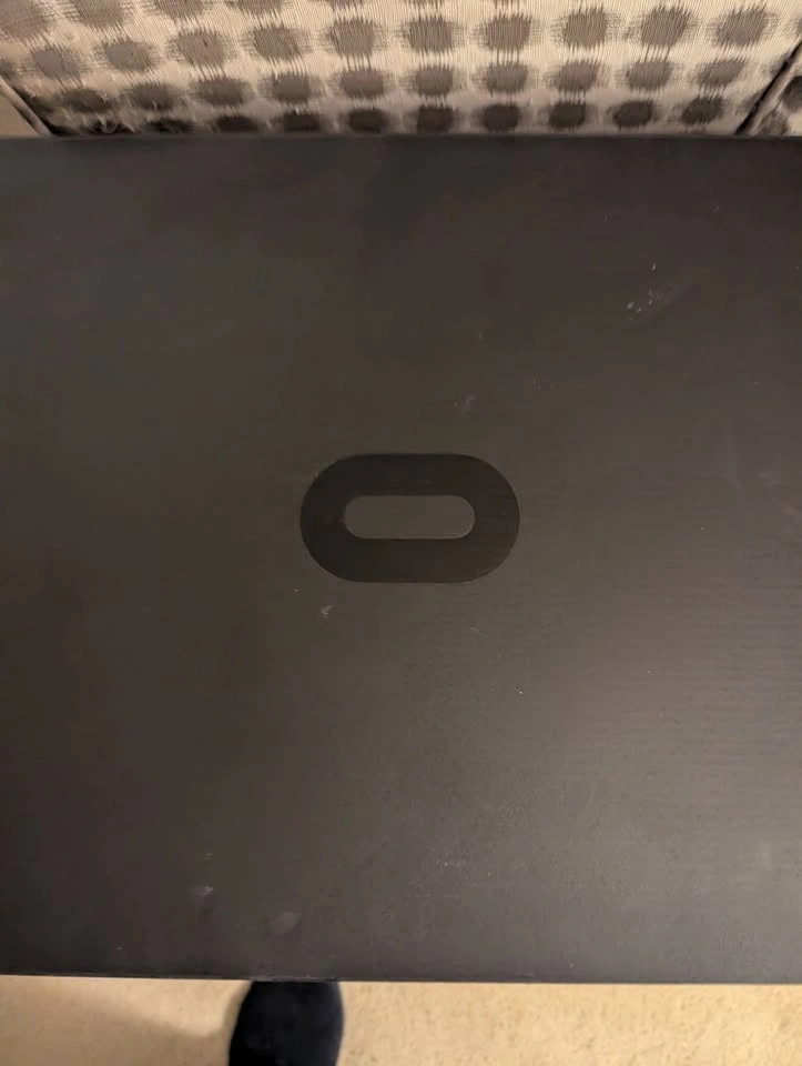 Oculus Rift VR Headset with Touch Controllers and Sensors - photo 2