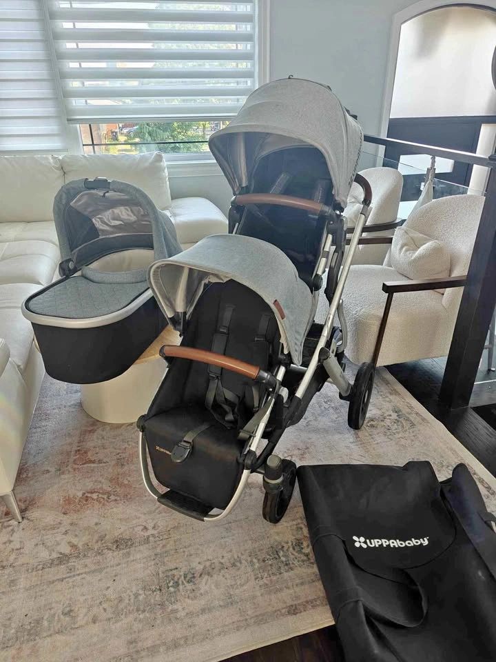 Gently Used UppaBaby Vista Stroller Complete Bundle