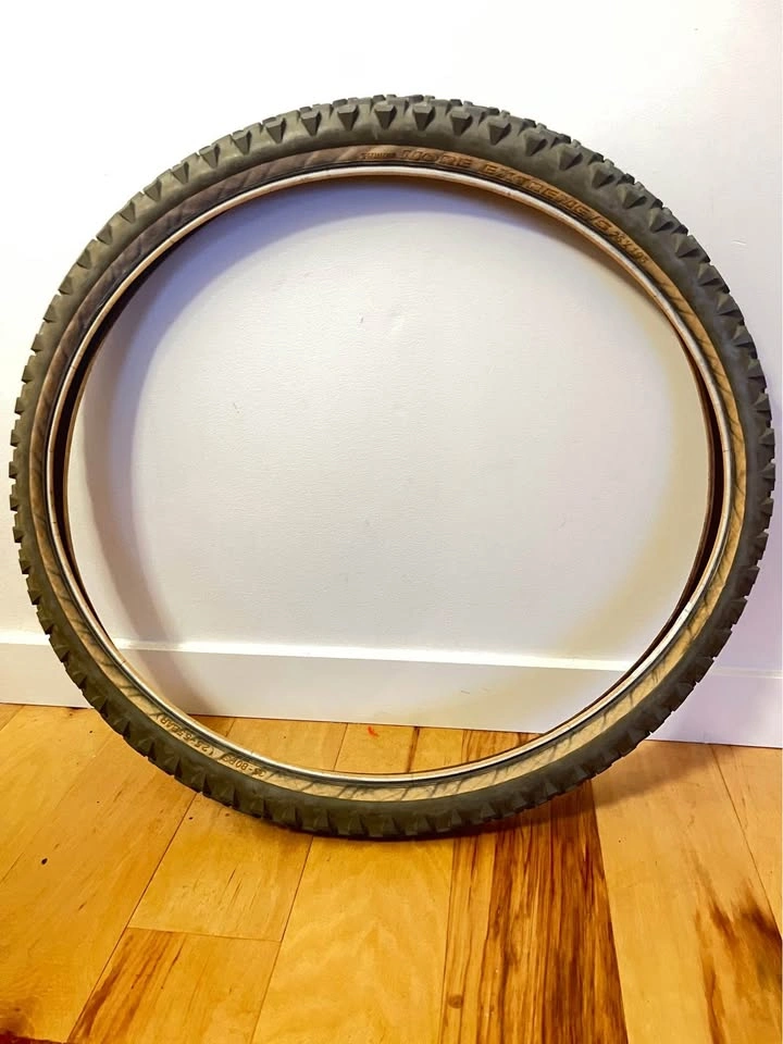 Vintage 26" Specialized Tire - photo 2