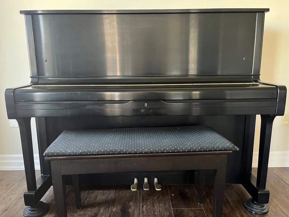 Yamaha U1 Piano