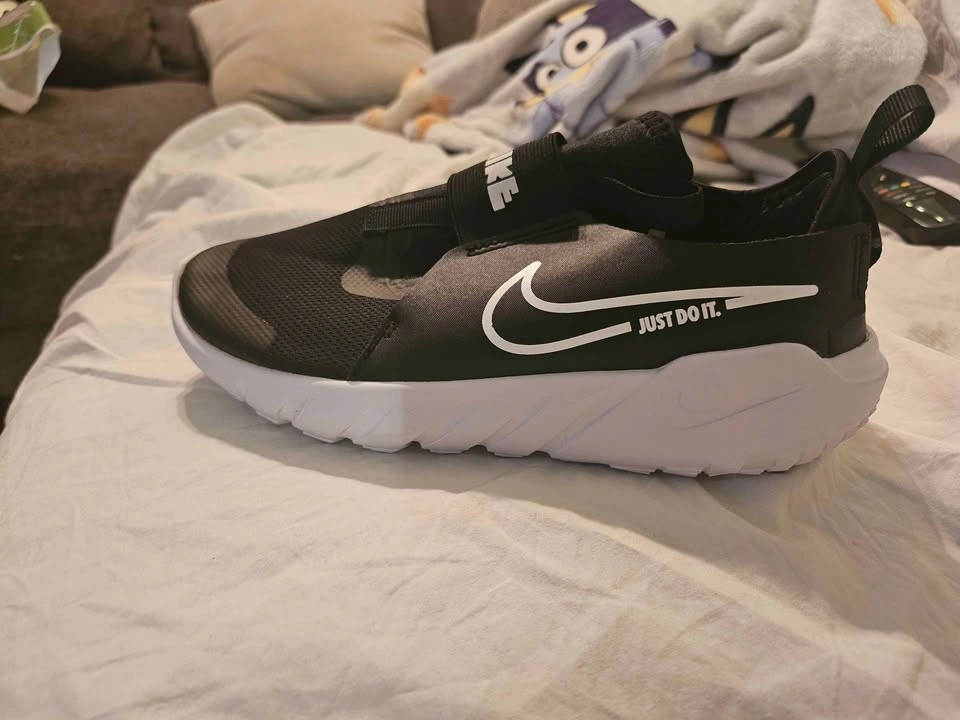 NIKE Youth Flex Runner size 4Y - photo 4