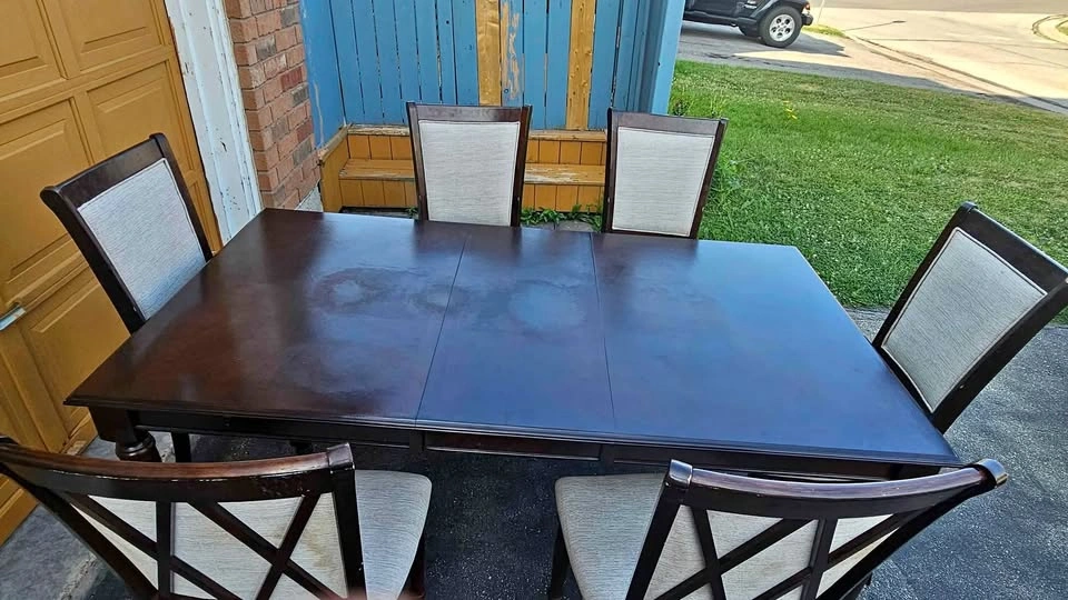 SOLID WOOD DINING TABLE WITH 6 WOODEN CHAIRS BEST OFFER