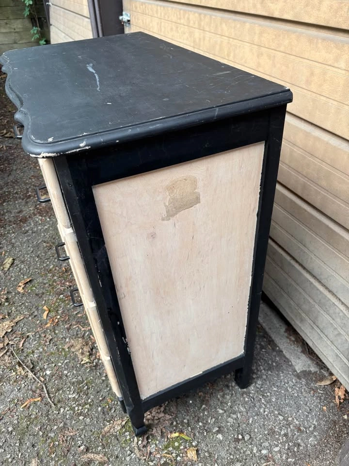Solid Wood 4-Drawer Dresser - photo 2