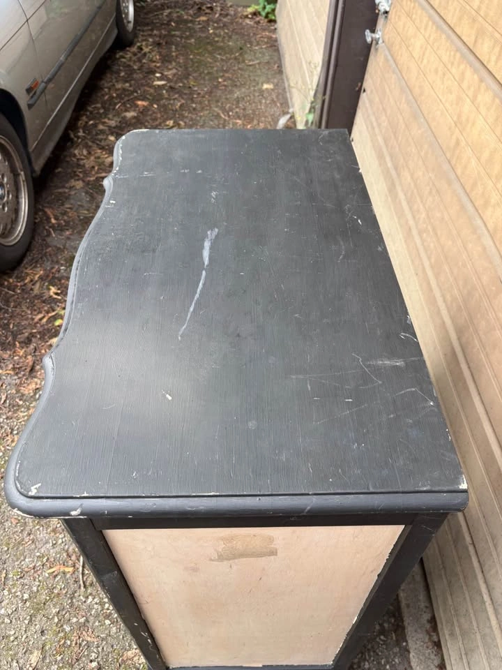 Solid Wood 4-Drawer Dresser - photo 4