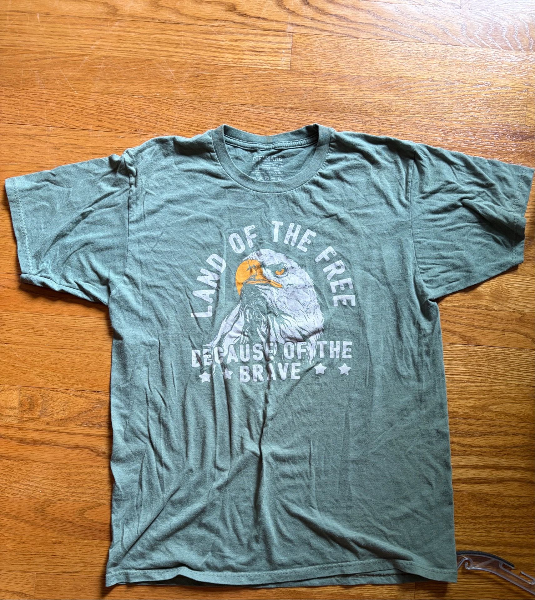 Men’s “Land of the Free” Graphic TShirt - Green Patriotic - Larg