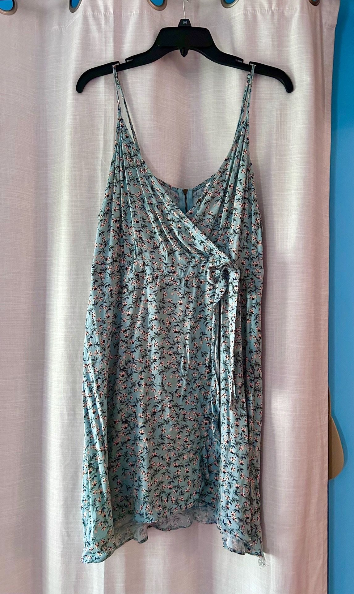 Women’s Strap Dress- Size Large