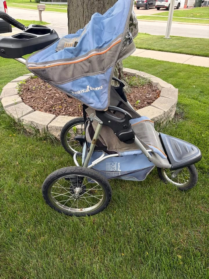 Baby Trend Expedition - Jogging Stroller - photo 2