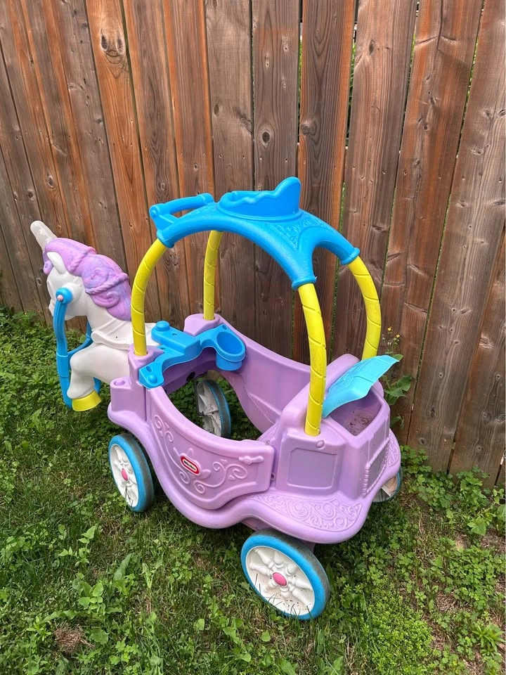 Little tikes princess horse and carriage chariot - photo 2