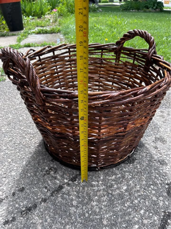 Large wicker basket - photo 2