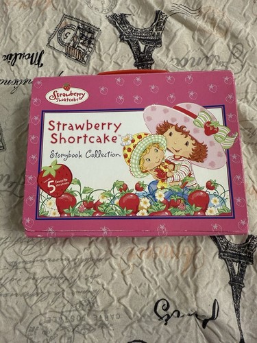 Strawberry Shortcake 5-Book Storybook Collection w/ Sleeve Carry