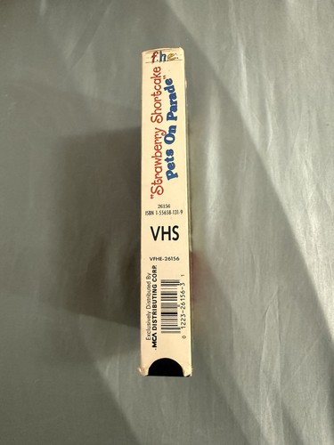 Strawberry Shortcake: Pets on Parade VHS Tape 1982 Animated FHE - photo 2