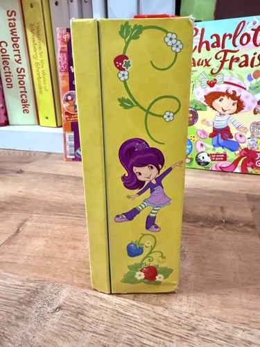 Strawberry Shortcake 12-Book Storybook Collection w/ Sleeve - photo 4