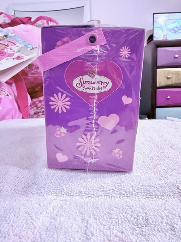 Vintage 2005 Strawberry Shortcake 32 Valentines plus Stickers - photo 2