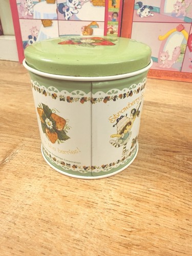 Strawberry Shortcake Tin 1982 American Greetings 3.5" Round - photo 2