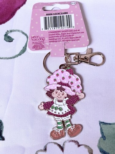 Strawberry Shortcake Character Metal Keychain Pink Hat