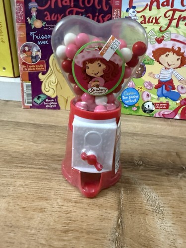 Vintage 2009 Strawberry Shortcake Bubblegum Machine- NEW